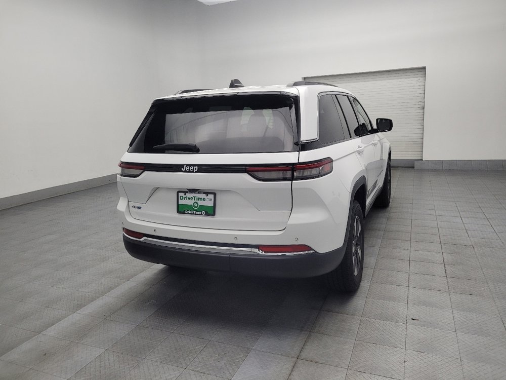 Used 2024 Jeep Grand Cherokee Limited 4xe image 9