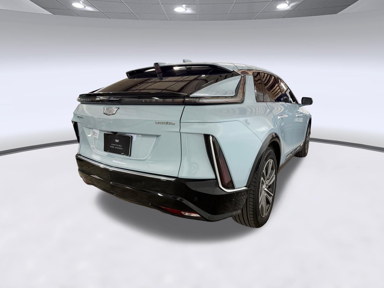 Certified 2024 Cadillac Lyriq Luxury AWD/4WD image 6