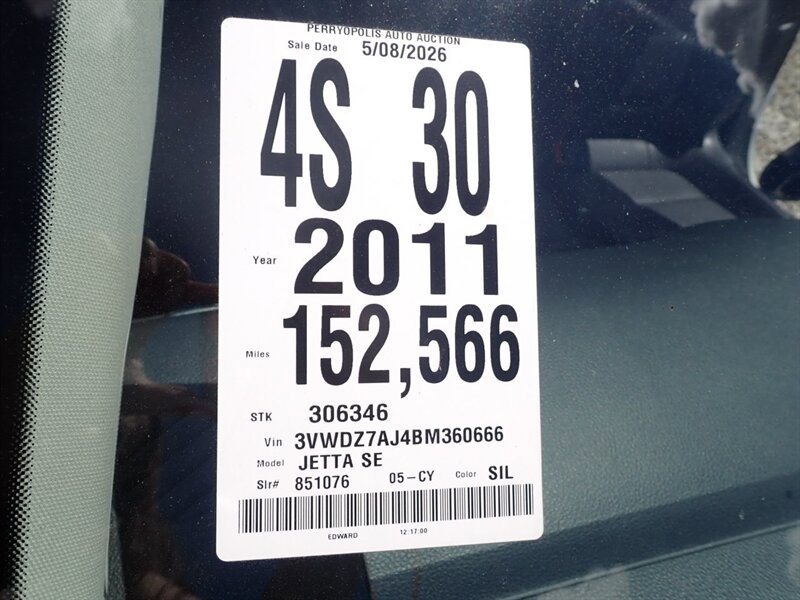 Used 2011 Volkswagen Jetta SE FWD image 32
