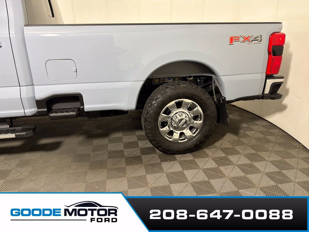 Used 2025 Ford F350 Lariat w/ Chrome Package AWD/4WD image 5