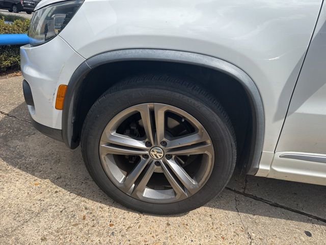Used 2017 Volkswagen Tiguan Sport image 15