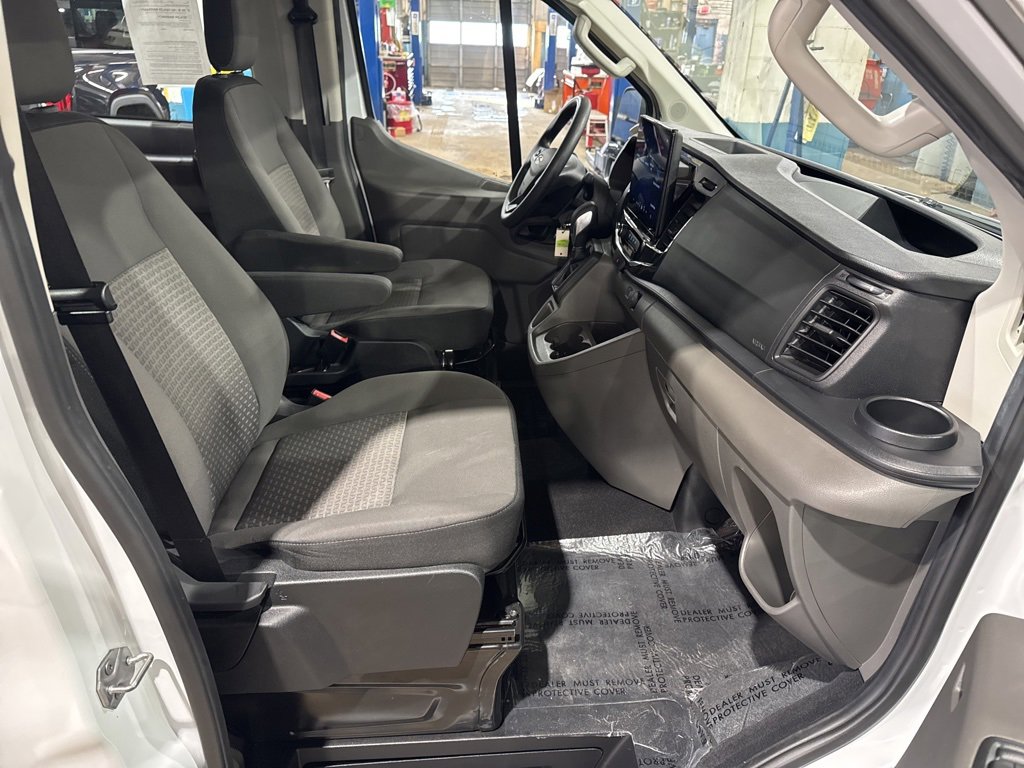 Used 2024 Ford Transit 350 XLT image 30