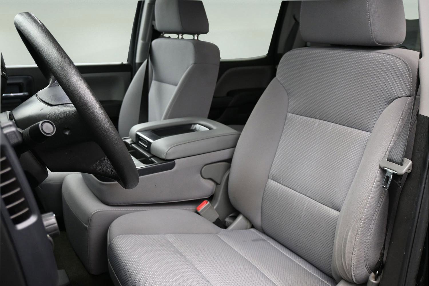 Used 2018 Chevrolet Silverado 1500 Custom w/ Custom Value Package image 9