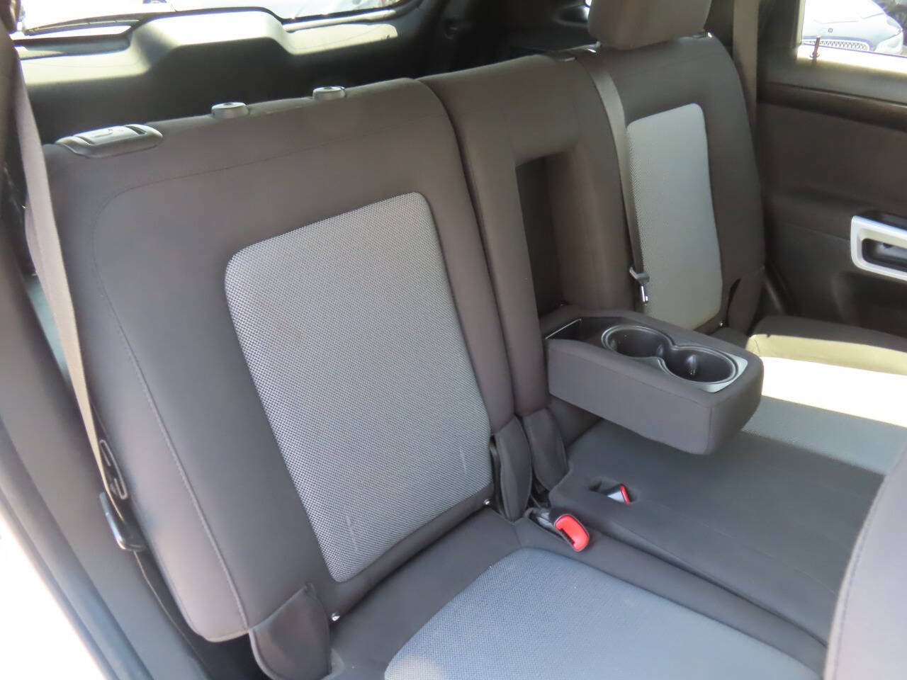 Used 2014 Chevrolet Captiva Sport LT FWD image 37