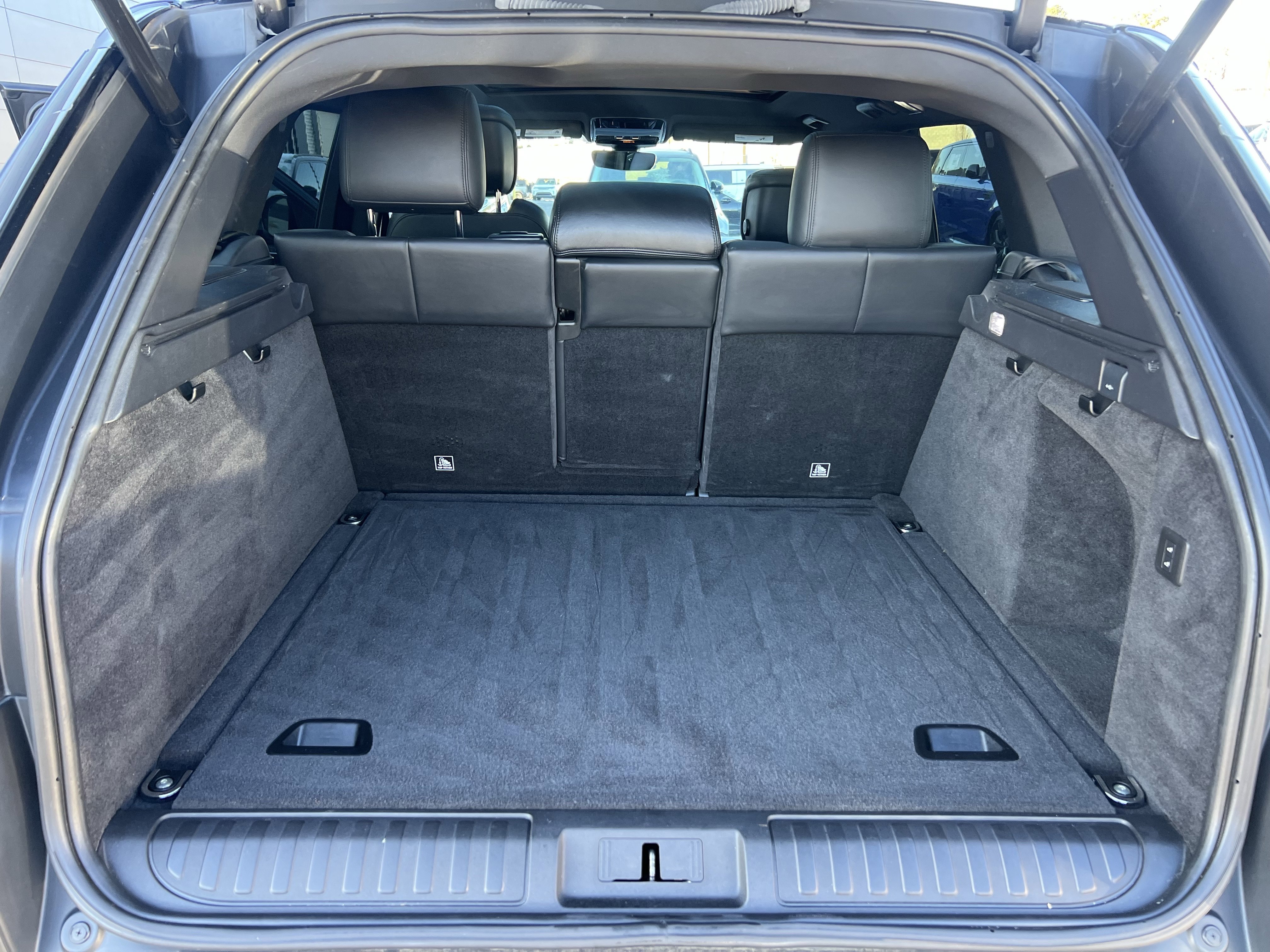 Used 2019 Land Rover Range Rover Sport HSE Dynamic image 35