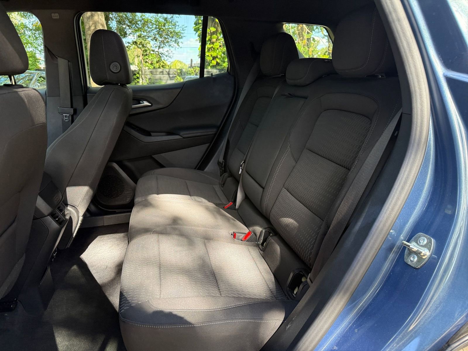 Used 2025 Chevrolet Equinox LT image 33