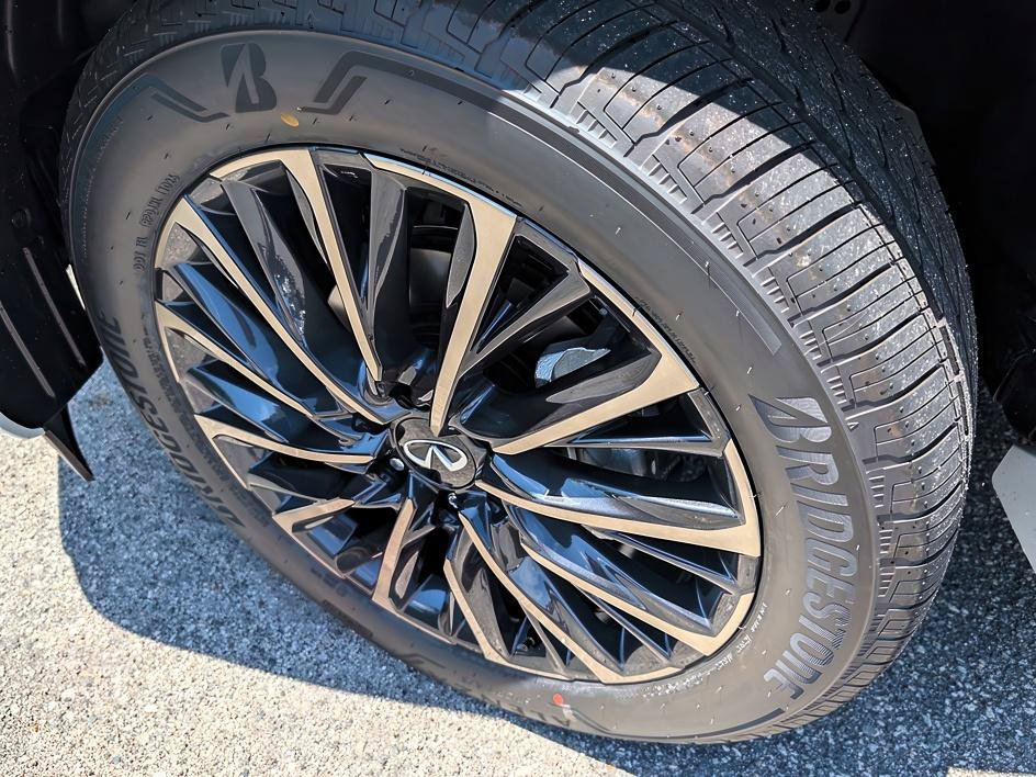 New 2027 INFINITI QX80 Autograph AWD/4WD image 8