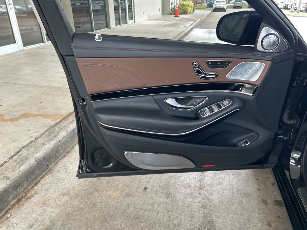 Used 2017 Mercedes-Benz Maybach S 550 4MATIC image 56