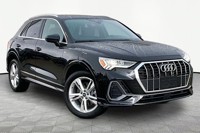Used 2023 Audi Q3 2.0T Premium w/ Convenience Package AWD/4WD image 11