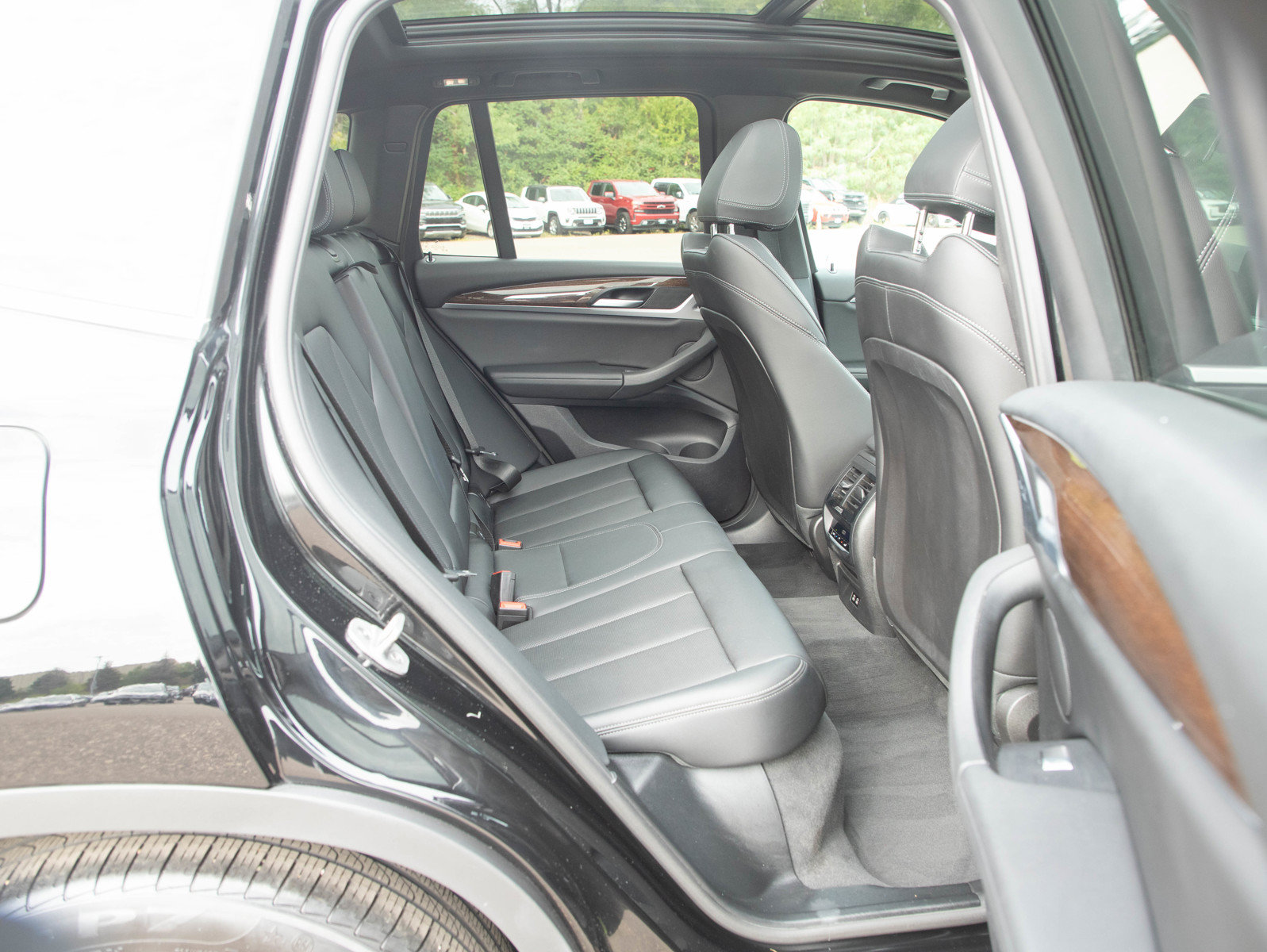Used 2024 BMW X3 xDrive30i AWD/4WD image 12
