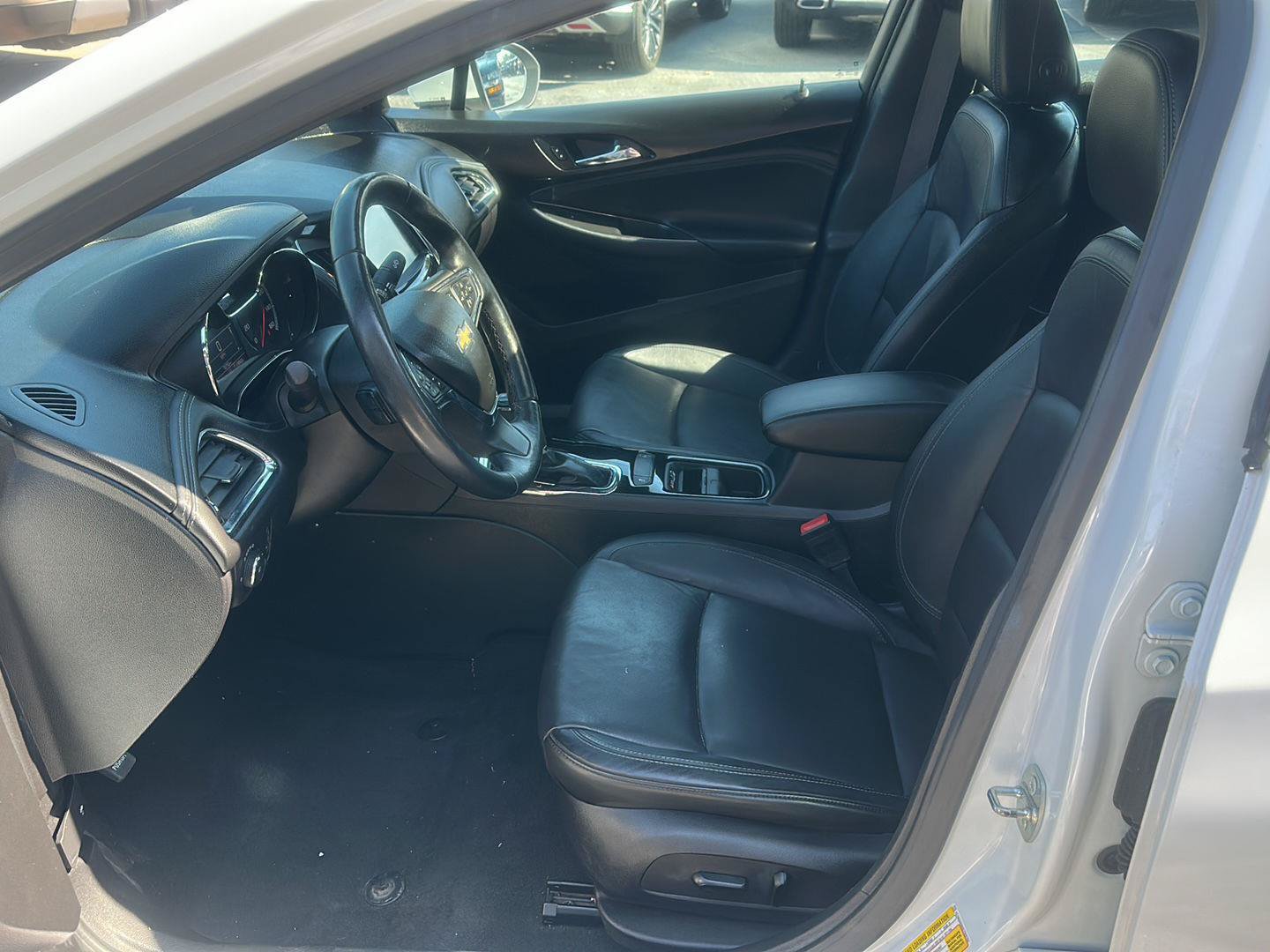 Used 2016 Chevrolet Cruze Premier FWD image 16