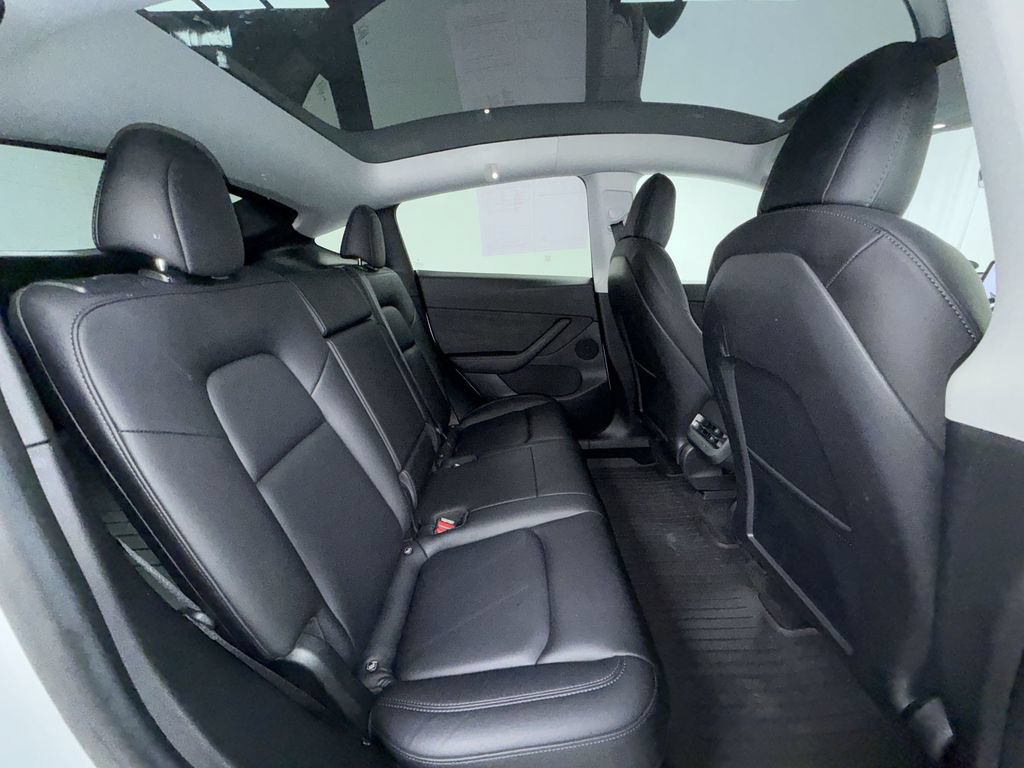 Used 2021 Tesla Model Y Performance AWD/4WD image 17