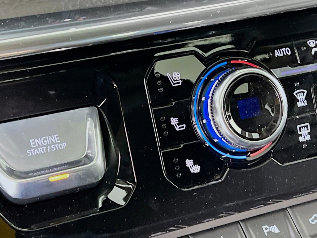 New 2026 GMC Sierra 2500 Denali w/ Denali Reserve Package image 18