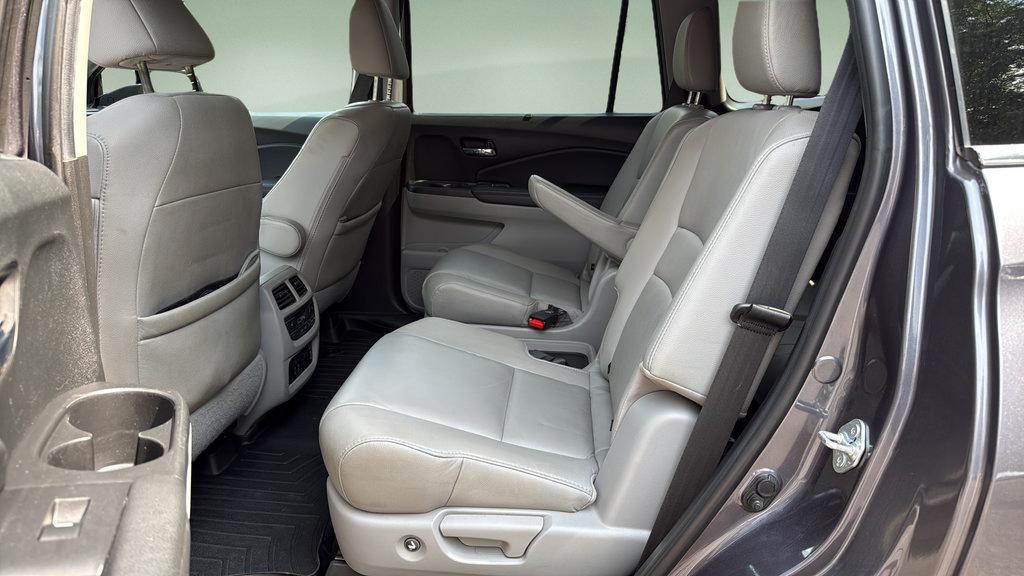 Used 2022 Honda Pilot Touring image 23