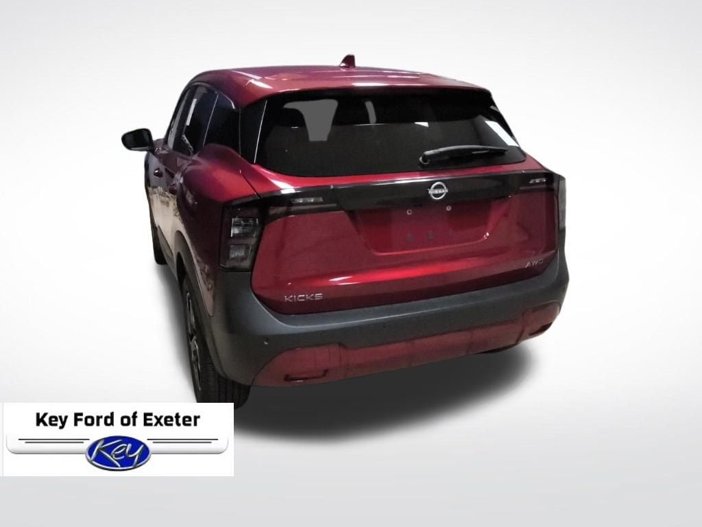 Used 2025 Nissan Kicks SV AWD/4WD image 10