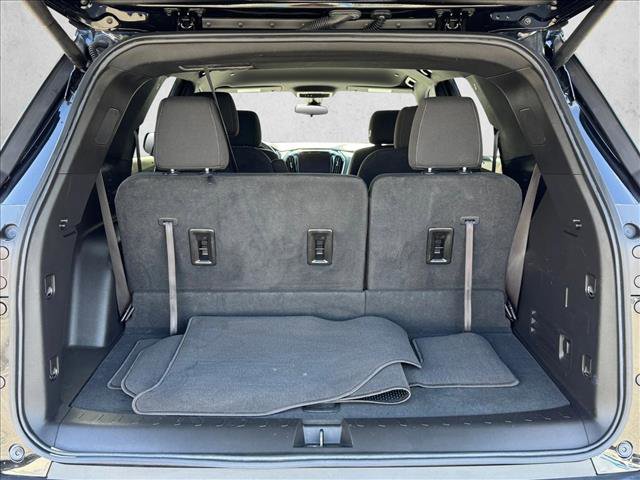 Used 2023 Chevrolet Traverse LT AWD/4WD image 6