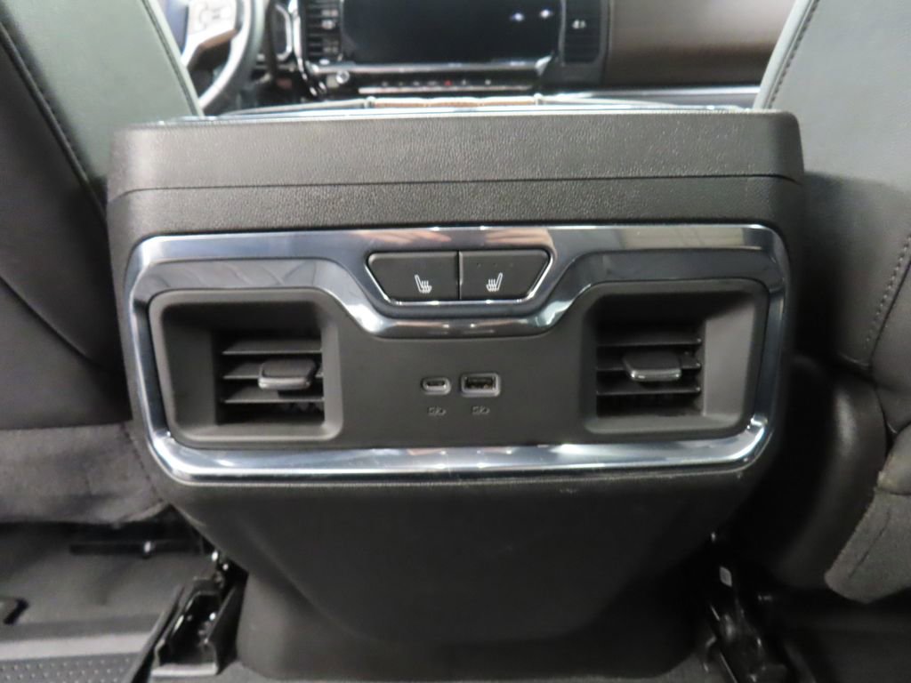 Used 2025 Chevrolet Silverado 3500 High Country w/ High Country Premium Package AWD/4WD image 11