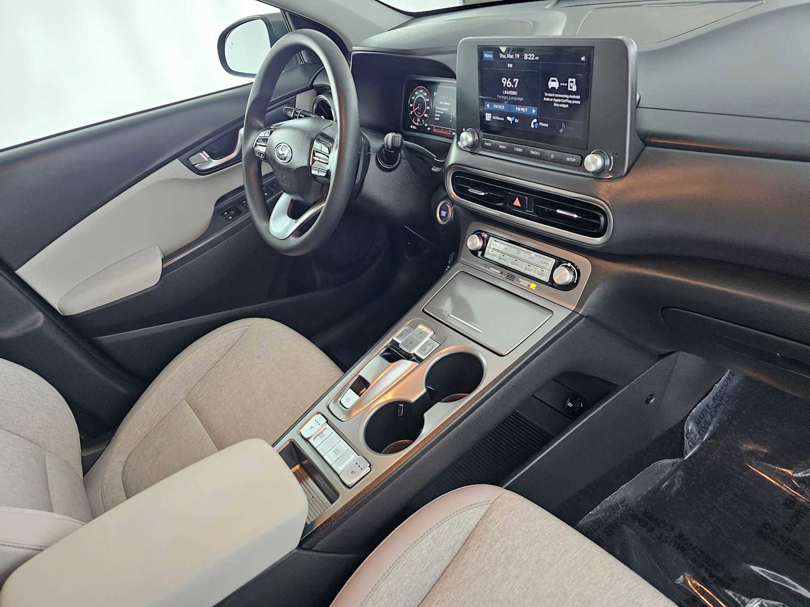 Used 2023 Hyundai Kona SE image 11