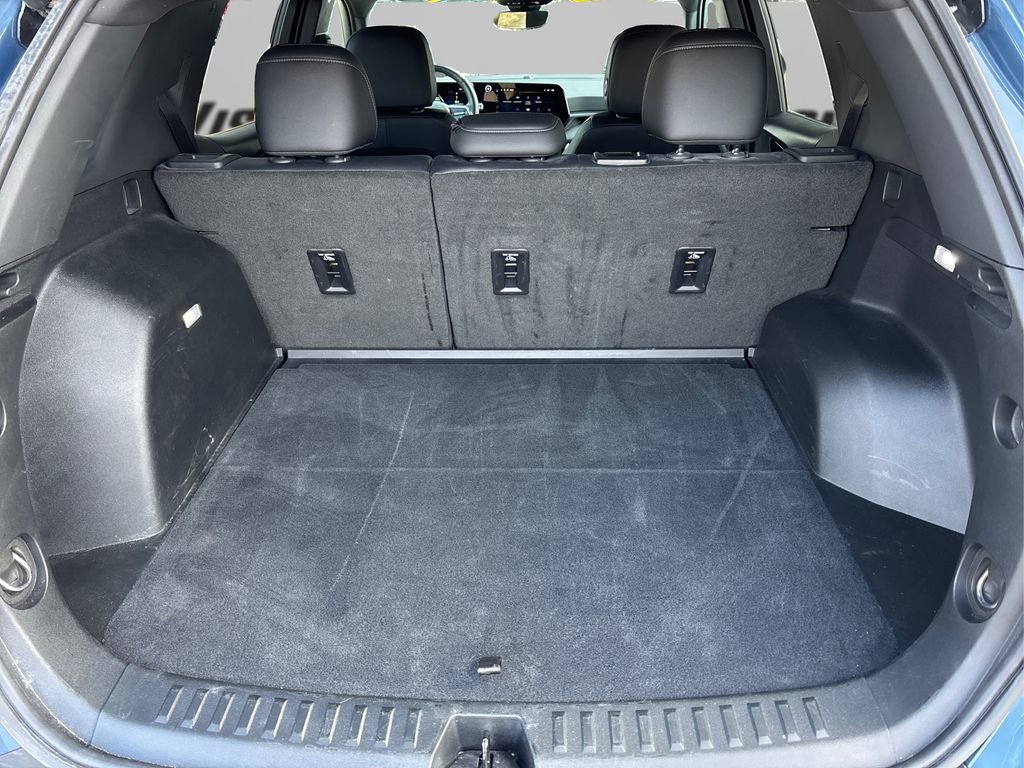 Used 2025 Chevrolet Equinox LT w/ Convenience Package II image 11