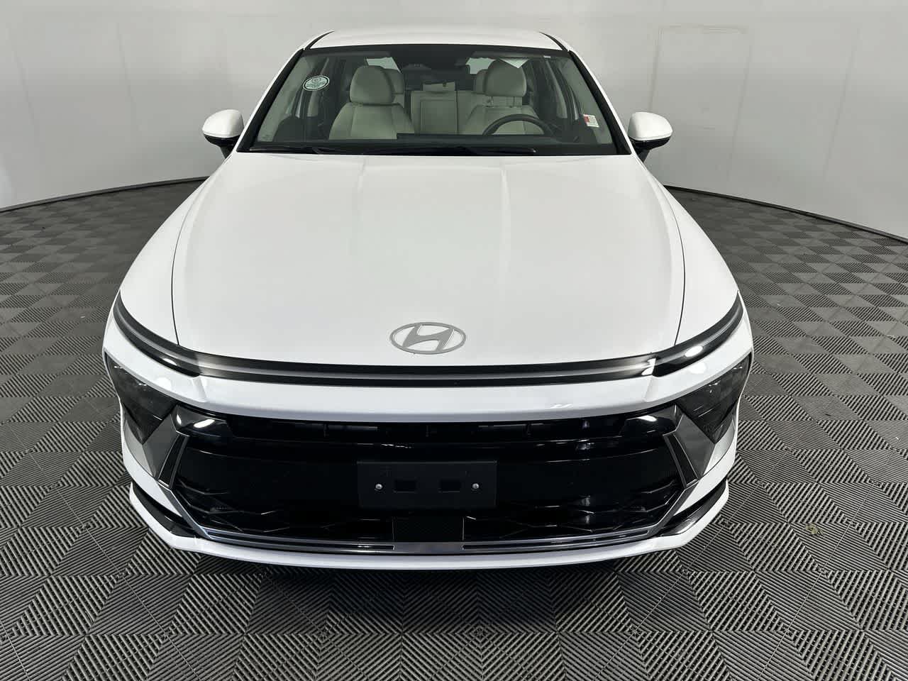 Used 2025 Hyundai Sonata SEL FWD image 3