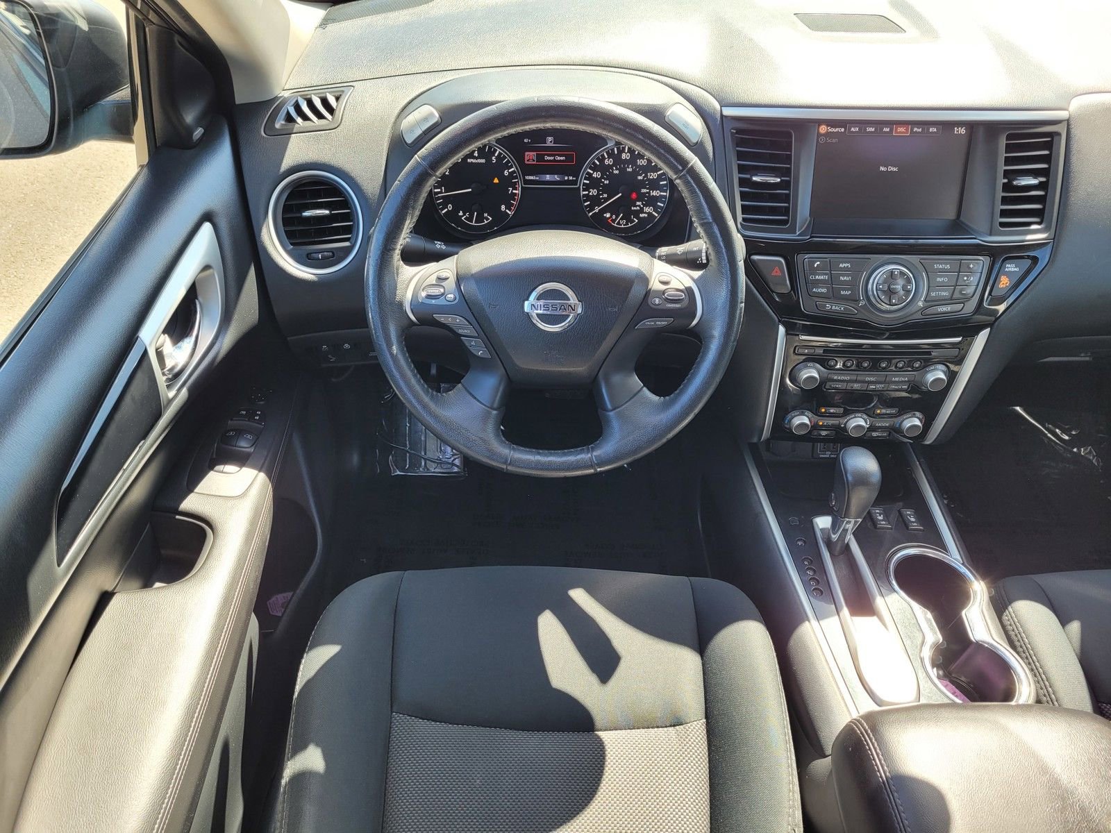 Used 2018 Nissan Pathfinder SV w/ SV Tech Package image 14