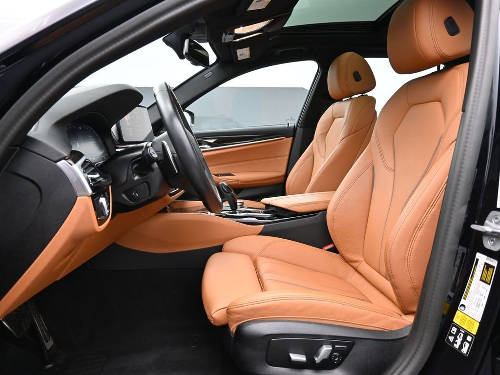 Used 2023 BMW 540i xDrive w/ M Sport Package image 10