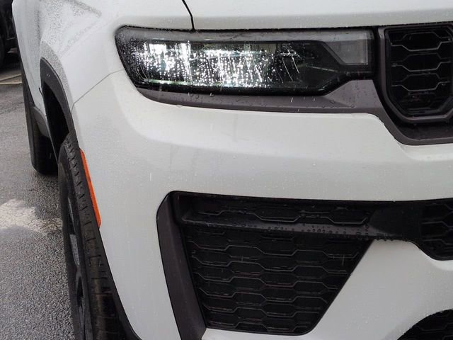 New 2026 Jeep Grand Cherokee Altitude RWD image 9
