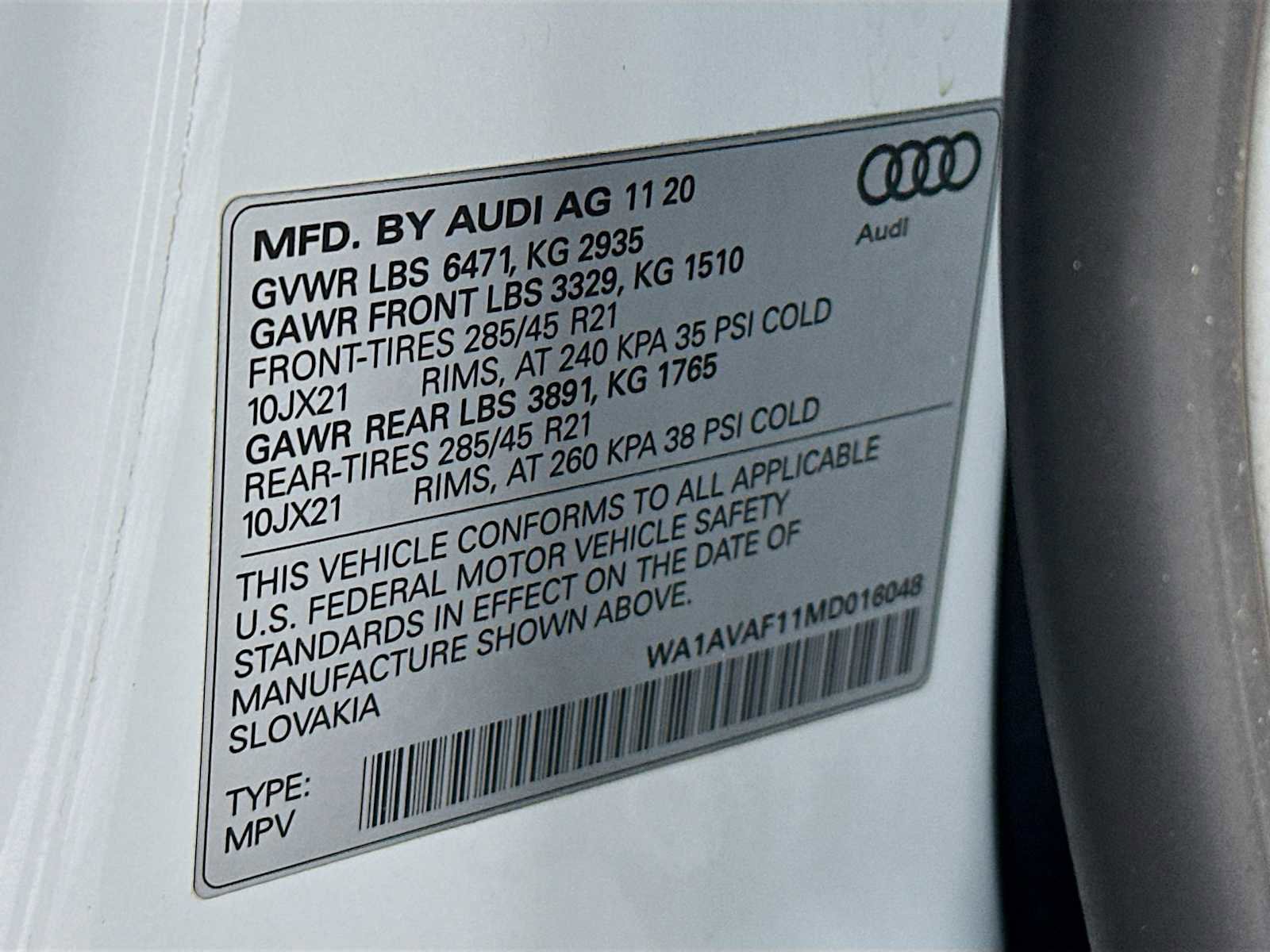 Used 2021 Audi Q8 Premium image 31