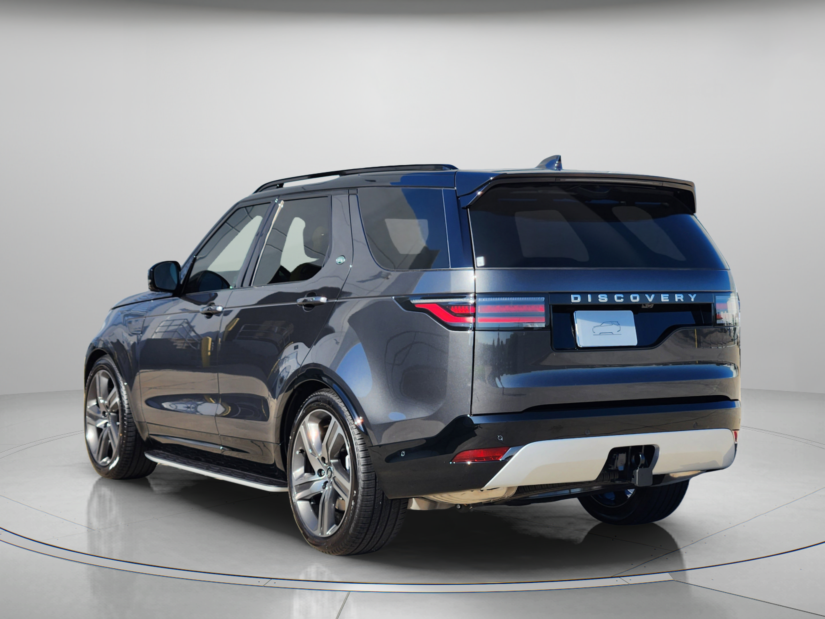 New 2026 Land Rover Discovery Limited Edition AWD/4WD image 3
