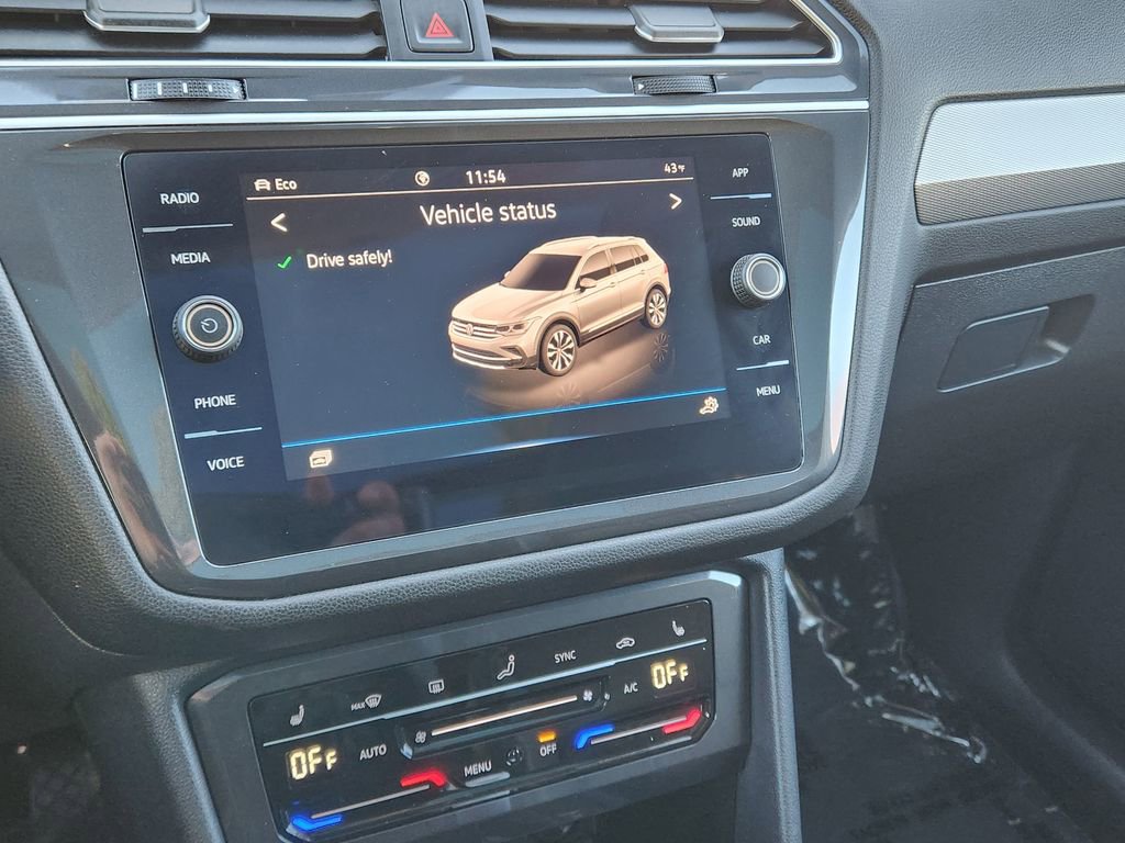 Certified 2024 Volkswagen Tiguan SE image 22