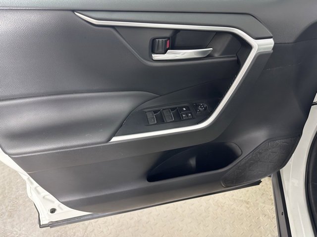 Used 2023 Toyota RAV4 XLE image 18