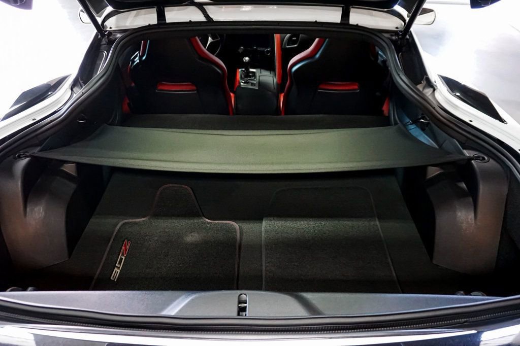 Used 2015 Chevrolet Corvette Z06 w/ Z07 Performance Package image 41