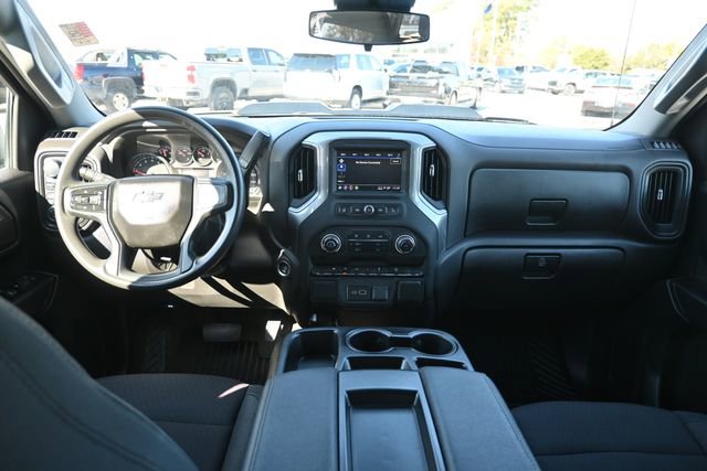 Used 2024 Chevrolet Silverado 1500 Custom Trail Boss w/ LPO, Dark Essentials Package image 12