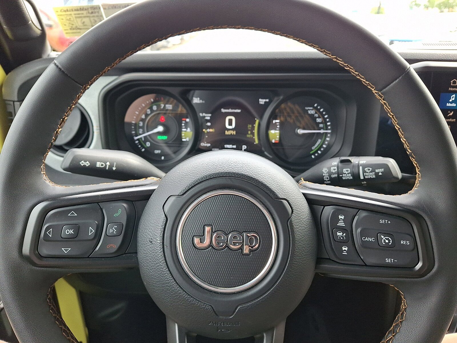 Used 2024 Jeep Wrangler Unlimited w/ Convenience Group AWD/4WD image 18