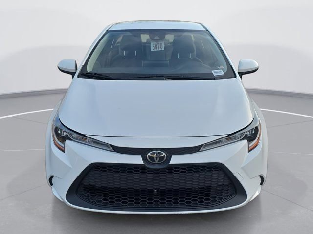 Used 2021 Toyota Corolla LE image 8