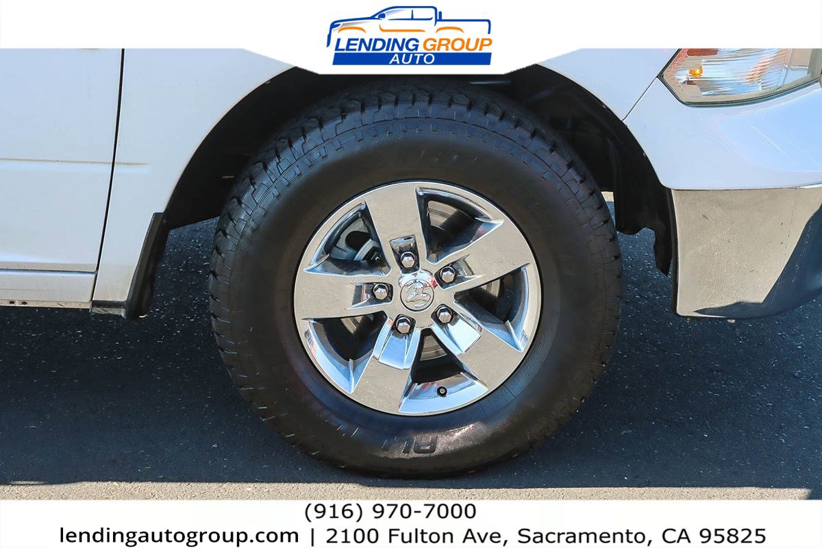 Used 2017 RAM 1500 Classic SLT image 9