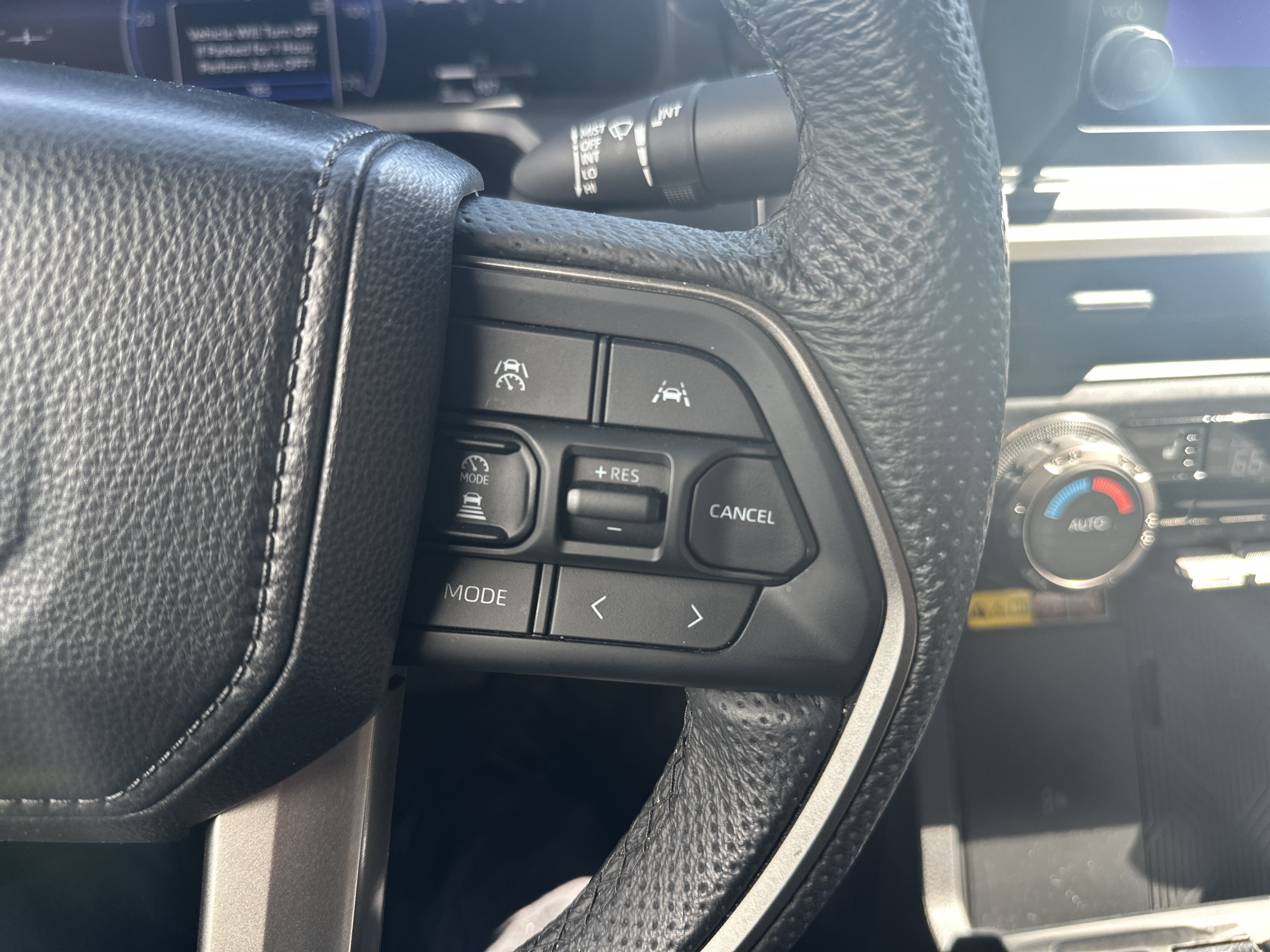 Used 2025 Toyota Tacoma TRD Off-Road w/ TRD Off Road Upgrade Package AWD/4WD image 19