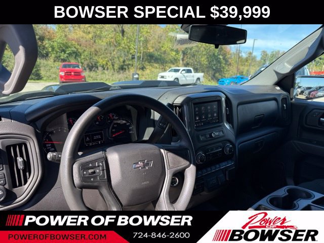 Used 2023 Chevrolet Silverado 1500 Custom Trail Boss w/ LPO, Dark Essentials Package AWD/4WD image 3