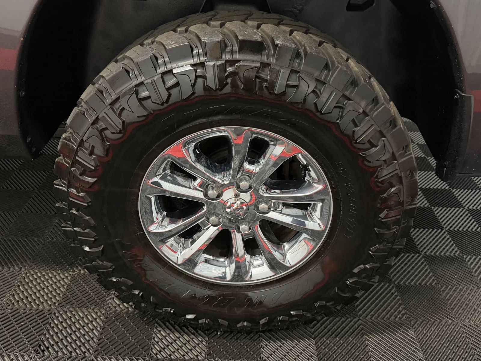 Used 2021 RAM 1500 Classic SLT AWD/4WD image 12