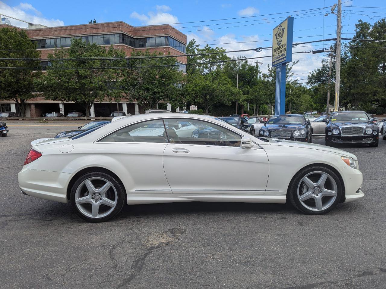 Used 2013 Mercedes-Benz CL 550 4MATIC image 6
