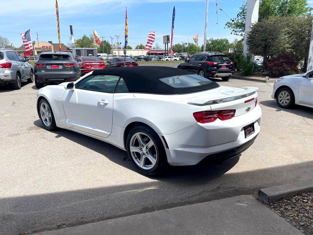 Used 2020 Chevrolet Camaro LT image 4