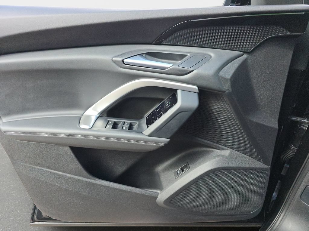 Certified 2025 Audi Q5 Premium w/ Convenience Package AWD/4WD image 21