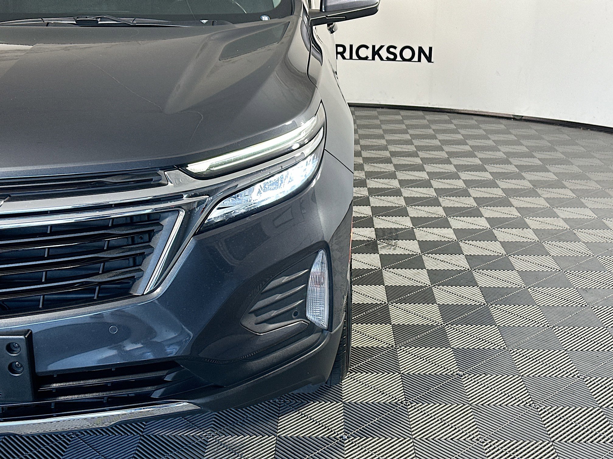 Used 2022 Chevrolet Equinox LT image 9