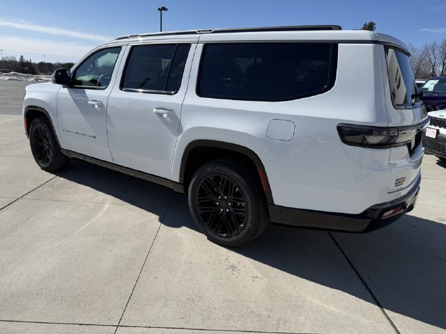 New 2026 Jeep Grand Wagoneer L Limited AWD/4WD image 7