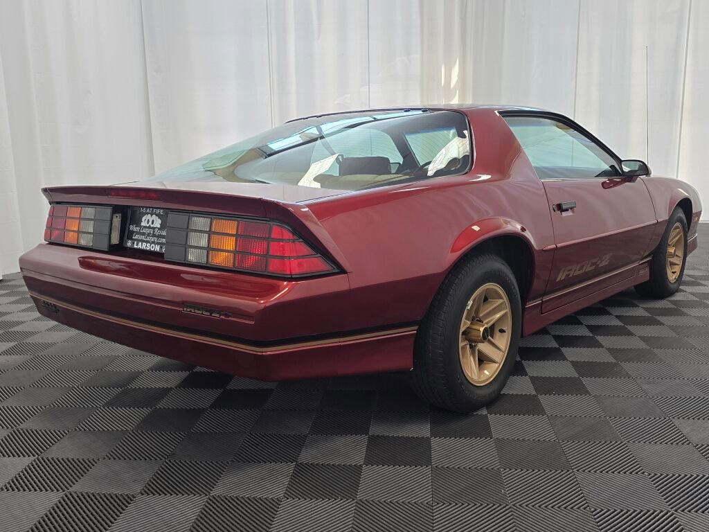 Used 1988 Chevrolet Camaro IROC-Z image 5