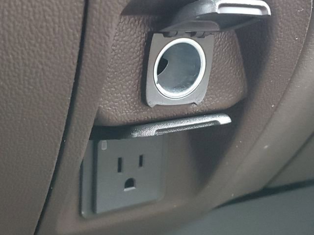 Used 2017 GMC Sierra 1500 SLT w/ SLT Premium Package image 20