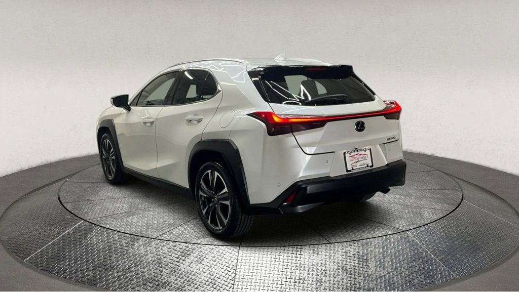 Used 2020 Lexus UX 200 200 Base w/ Premium Package image 6