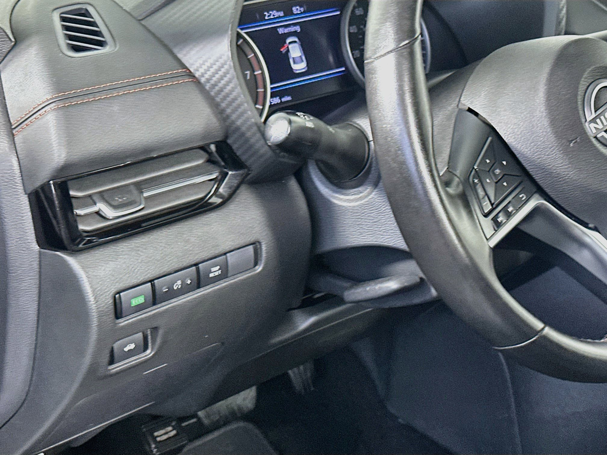 Used 2025 Nissan Sentra SR FWD image 16