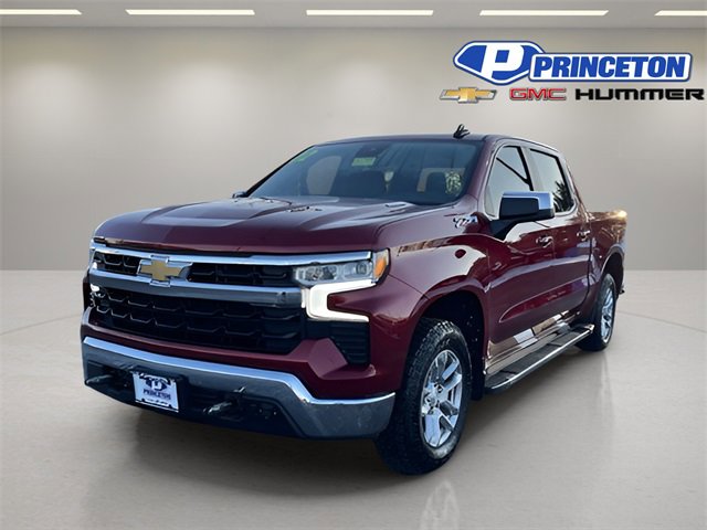 Used 2022 Chevrolet Silverado 1500 LT w/ Z71 Off-Road Package image 3