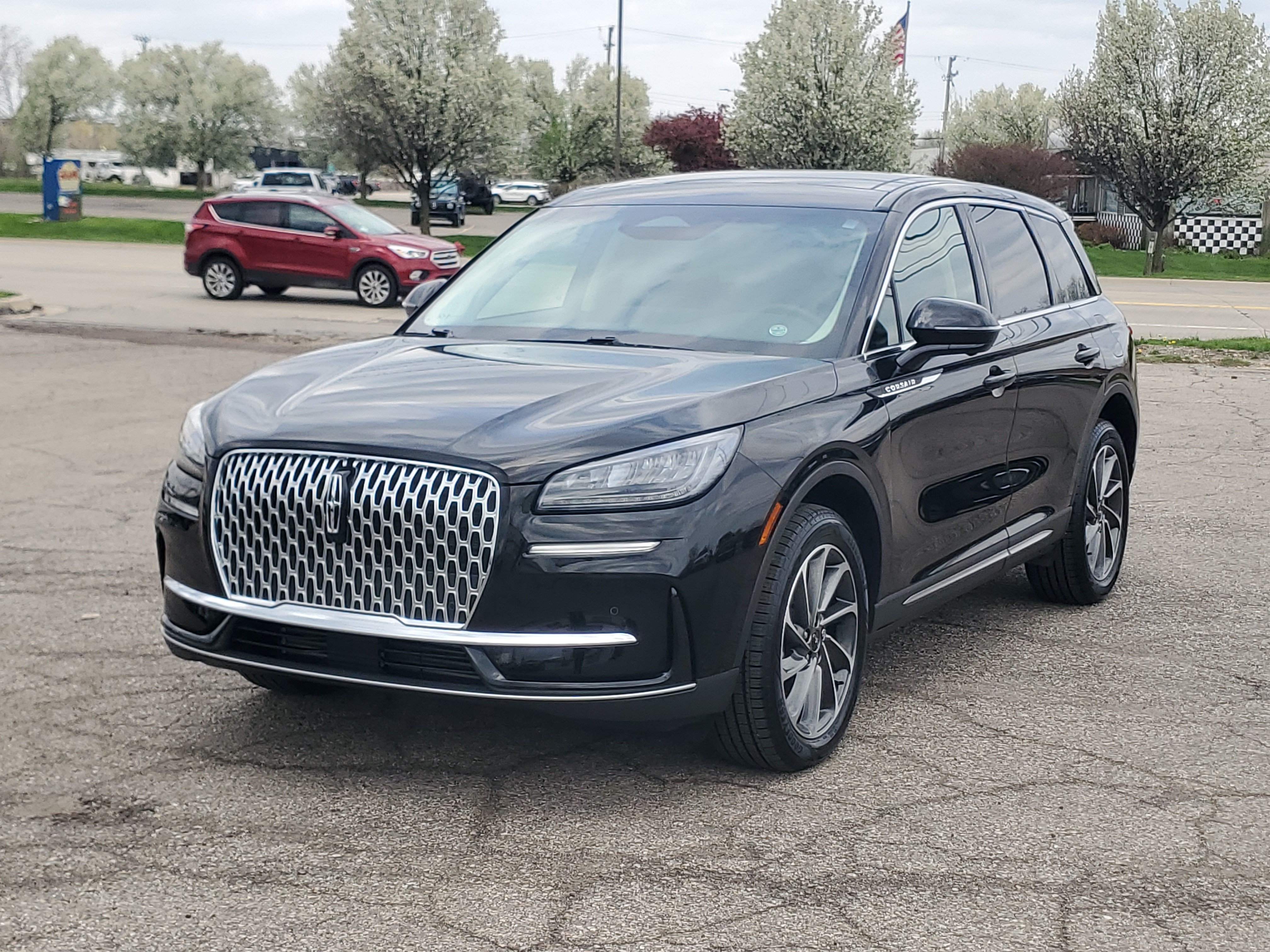 Certified 2024 Lincoln Corsair AWD w/ Equipment Group 101A image 3
